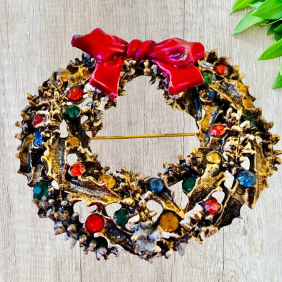 ART Arthur Pepper Brooch Christmas Wreath Enamel Rhinestones Signed Goldtone - Picture 6 of 7